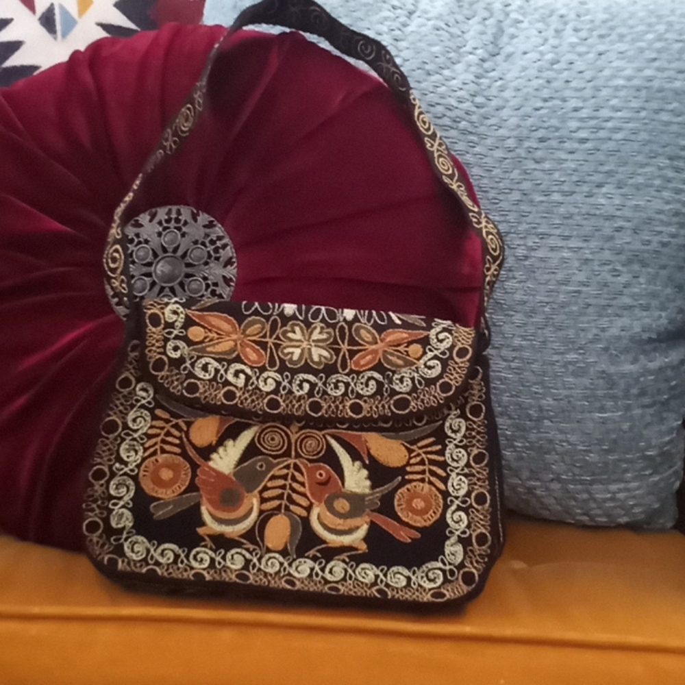 Embroidered purse